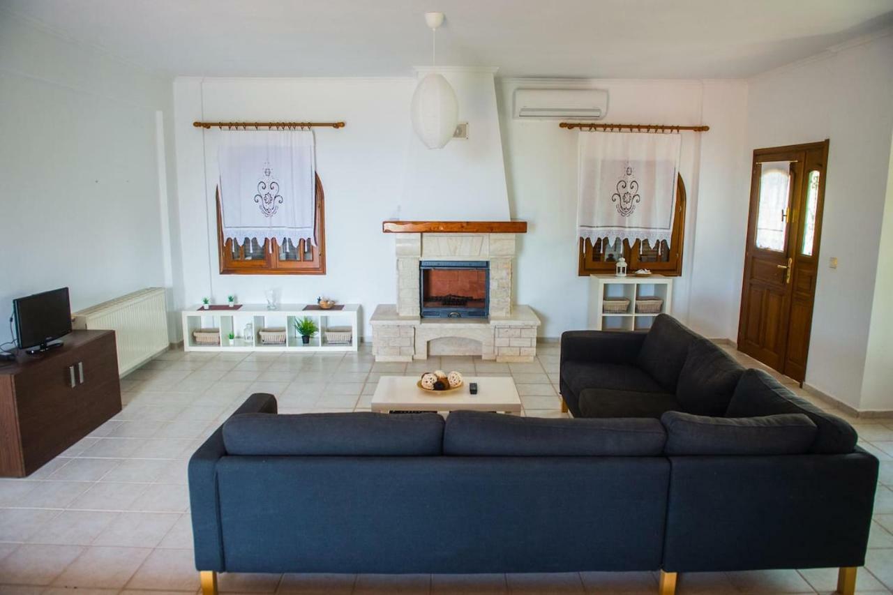 Villa Anna Nea Skioni Extérieur photo